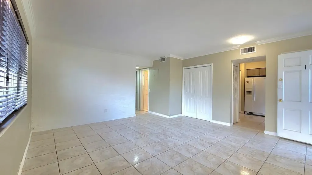 1800 NE 170th Street North Miami Beach FL 33162