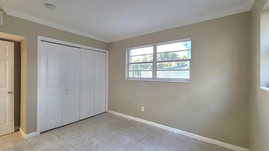 1800 NE 170th Street North Miami Beach FL 33162