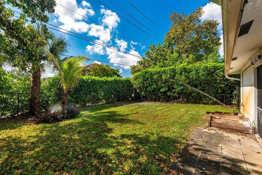 9062 NW 23rd Street Coral Springs FL 33065