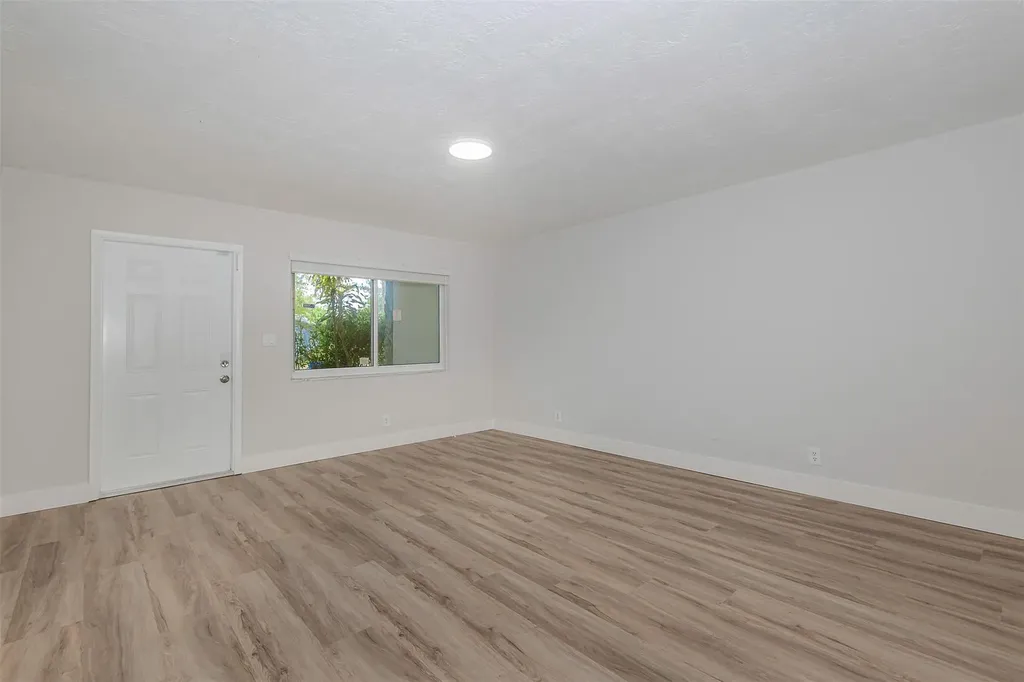 9062 NW 23rd Street Coral Springs FL 33065
