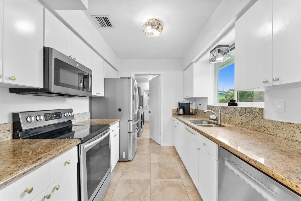 1257 NW 5th Street Boca Raton FL 33486