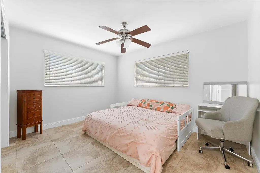 1257 NW 5th Street Boca Raton FL 33486