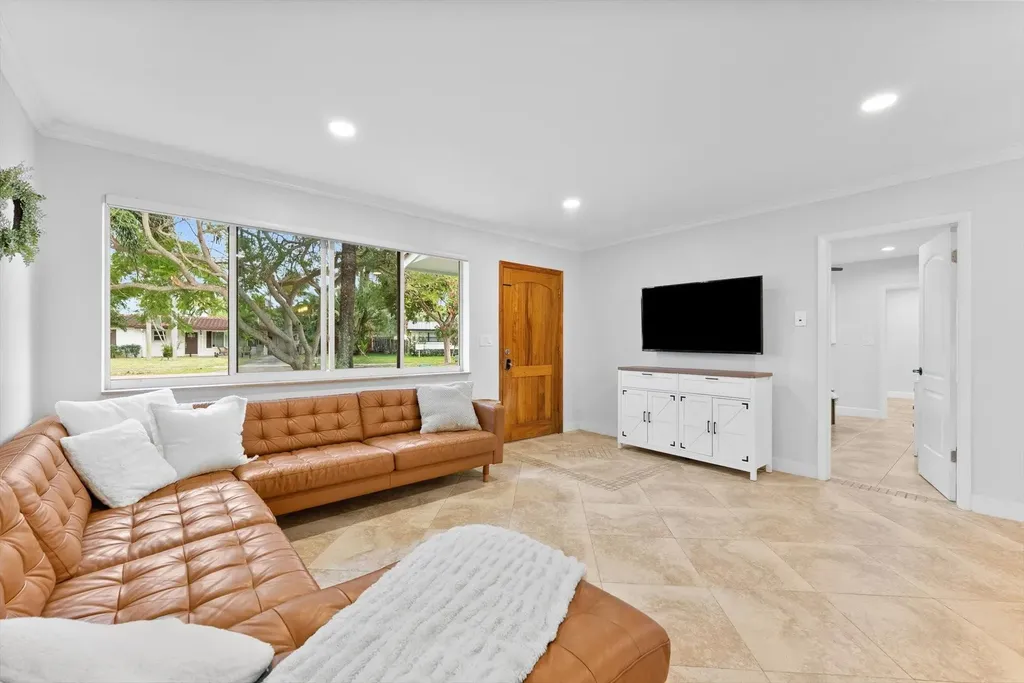 1257 NW 5th Street Boca Raton FL 33486
