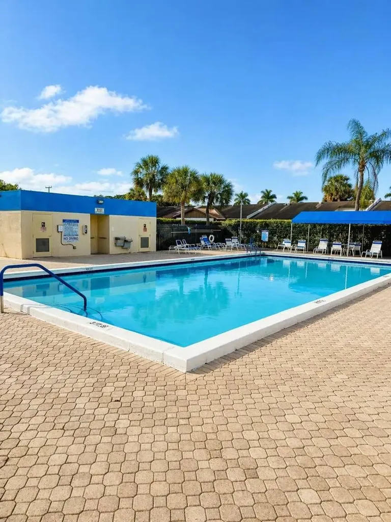 5160 Las Verdes Circle Delray Beach FL 33484
