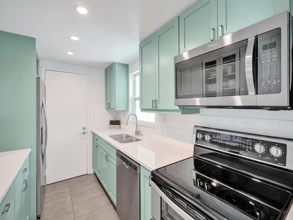 720 Bayshore Drive Fort Lauderdale FL 33304