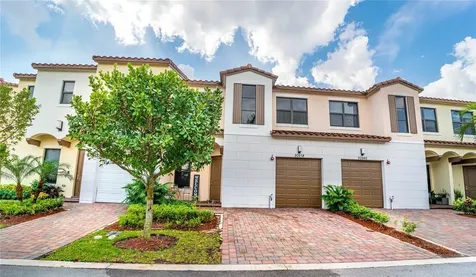 20938 NW 1st Street Pembroke Pines FL 33029