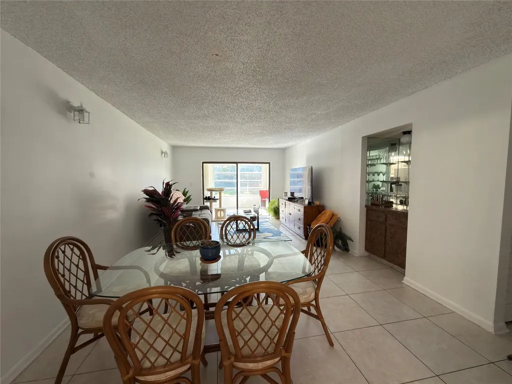 9440 SW 8 Street Boca Raton FL 33428