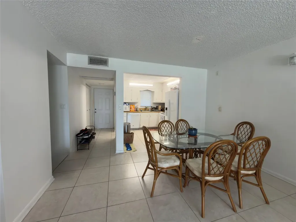 9440 SW 8 Street Boca Raton FL 33428