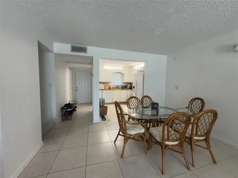 9440 SW 8 Street Boca Raton FL 33428