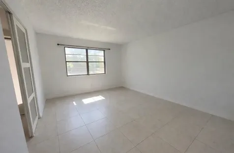 9440 SW 8 Street Boca Raton FL 33428