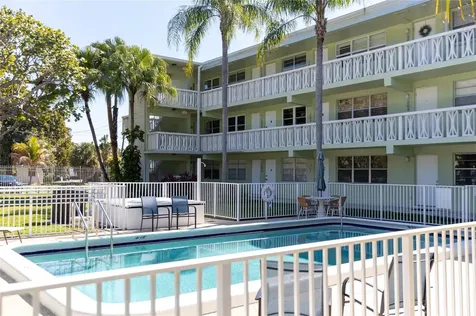 1900 NE 8th Court Fort Lauderdale FL 33304