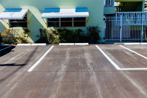 1900 NE 8th Court Fort Lauderdale FL 33304