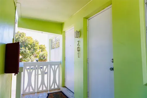 1900 NE 8th Court Fort Lauderdale FL 33304