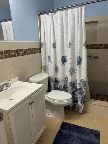 2100 NE 38th Street Lighthouse Point FL 33064