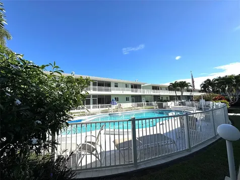 2100 NE 38th Street Lighthouse Point FL 33064