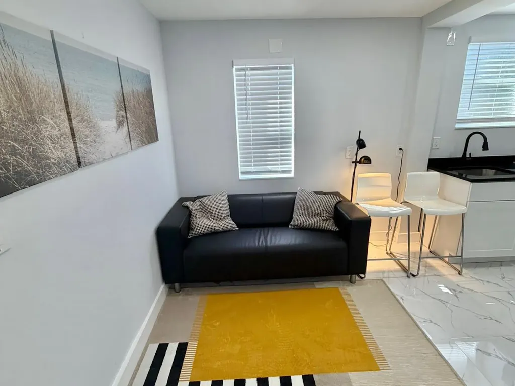 851 NW 4th Avenue Pompano Beach FL 33060
