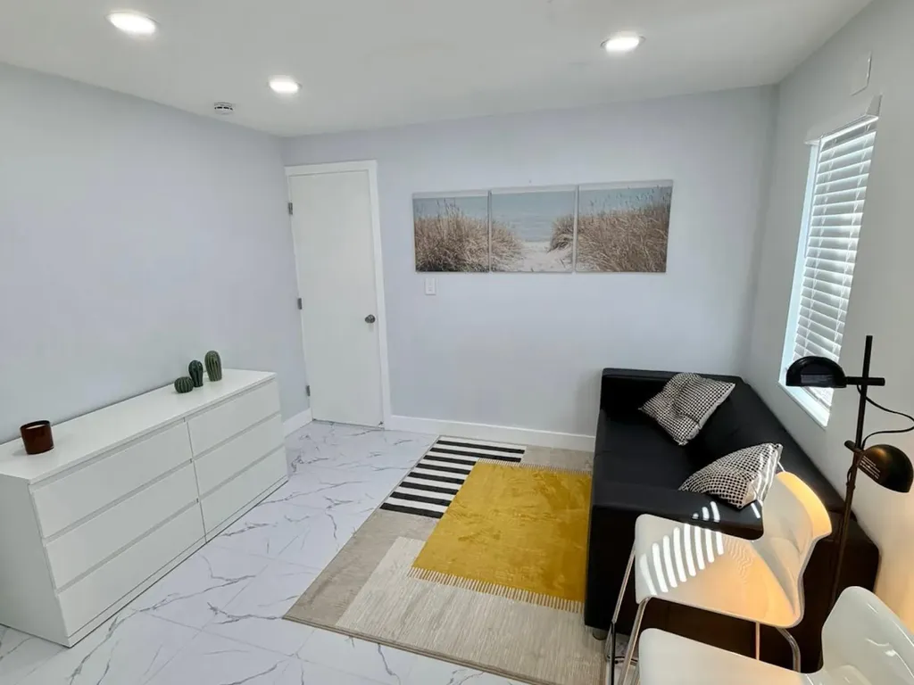 851 NW 4th Avenue Pompano Beach FL 33060