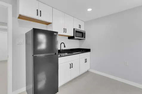851 NW 4th Avenue Pompano Beach FL 33060