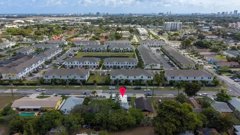 851 NW 4th Avenue Pompano Beach FL 33060