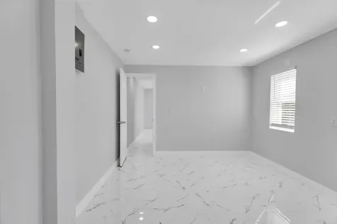 851 NW 4th Avenue Pompano Beach FL 33060