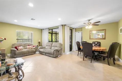 2963 Carambola Circle S Coconut Creek FL 33066