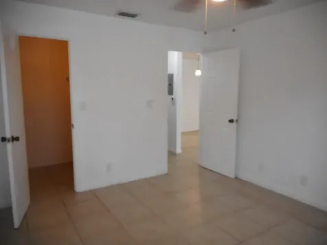 2926 S University Drive Davie FL 33328