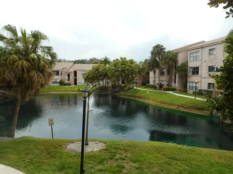 2926 S University Drive Davie FL 33328