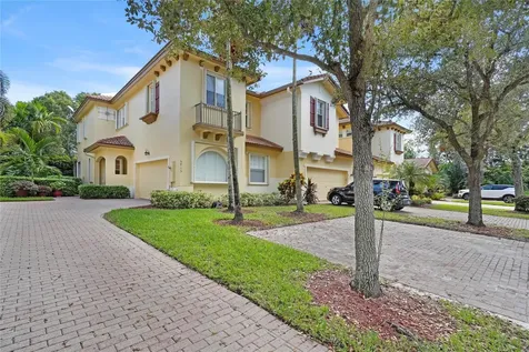 5715 NW 119th Terrace Coral Springs FL 33076