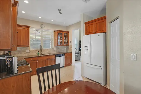5715 NW 119th Terrace Coral Springs FL 33076