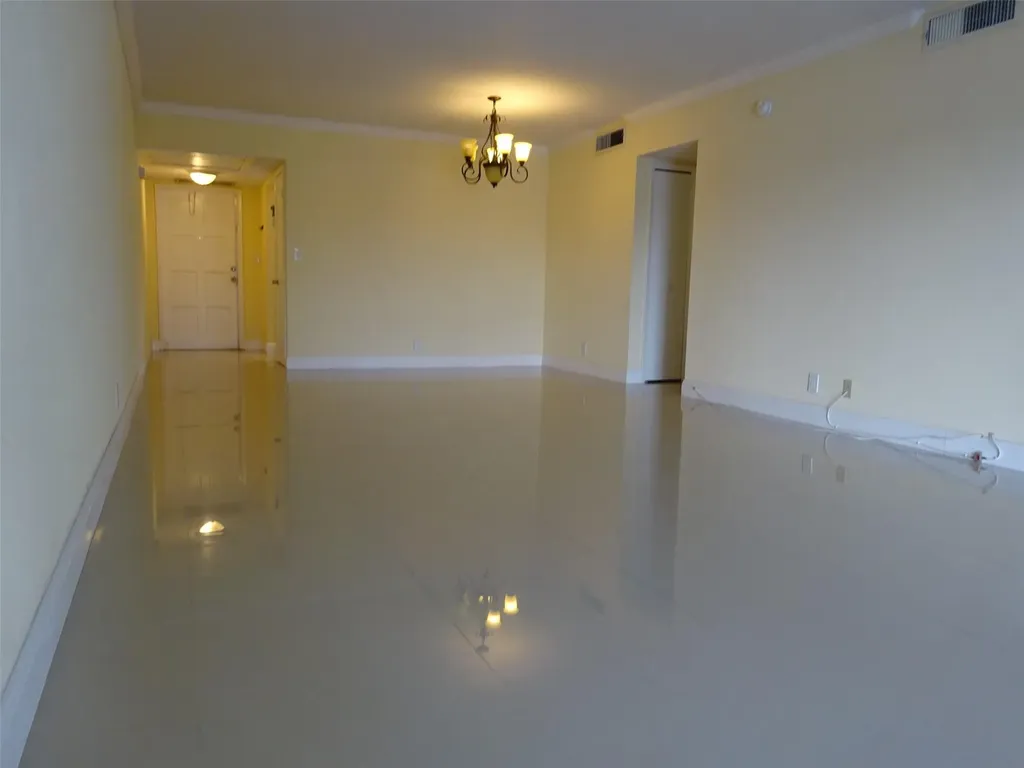 2801 N Palm Aire Drive Pompano Beach FL 33069
