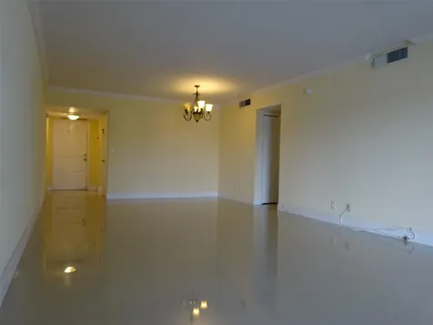 2801 N Palm Aire Drive Pompano Beach FL 33069