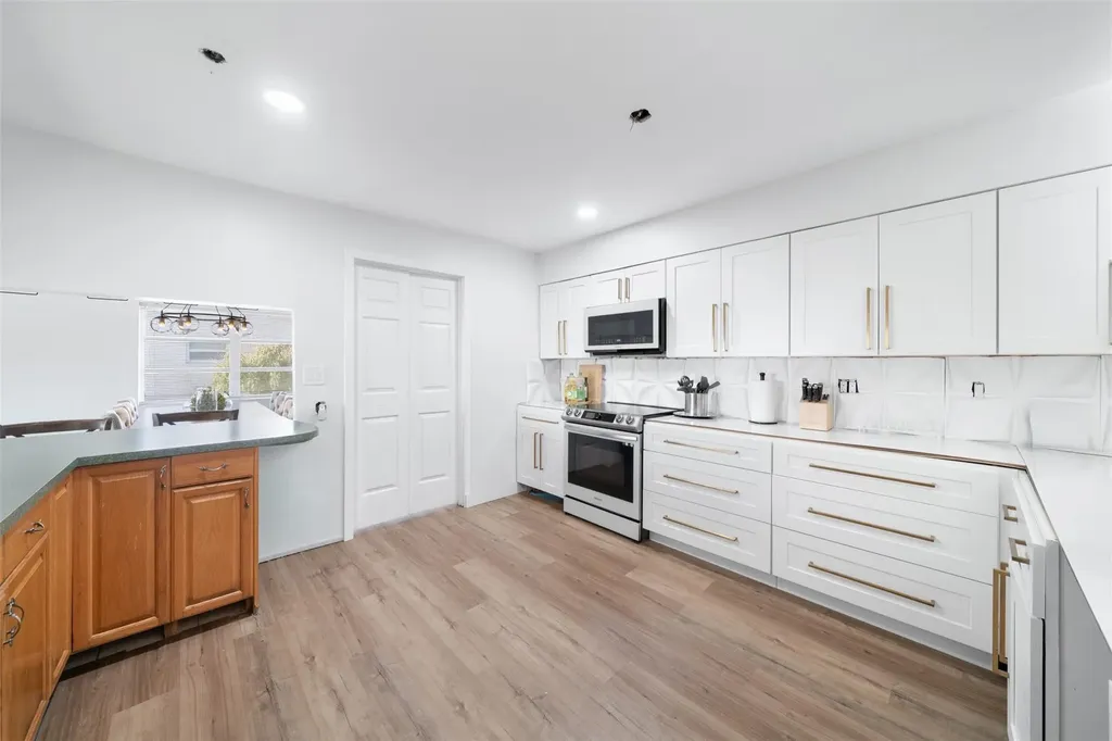 4221 NW 107th Avenue Coral Springs FL 33065