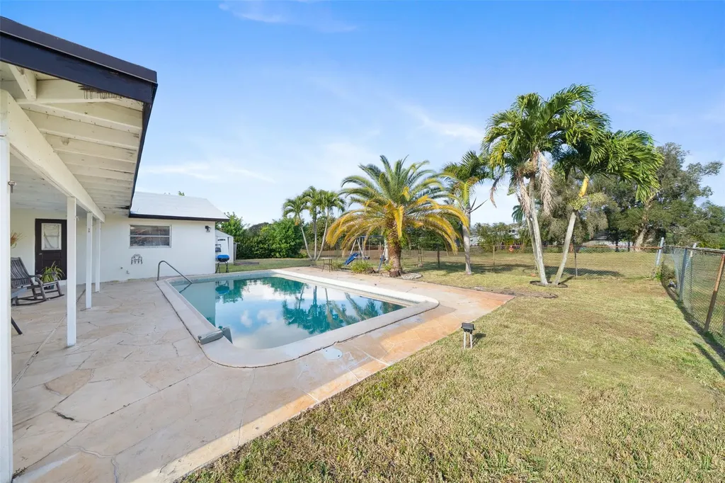 4221 NW 107th Avenue Coral Springs FL 33065