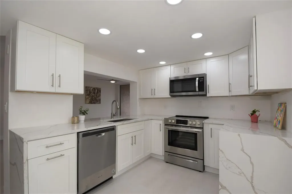 1831 Sabal Palm Drive Davie FL 33324