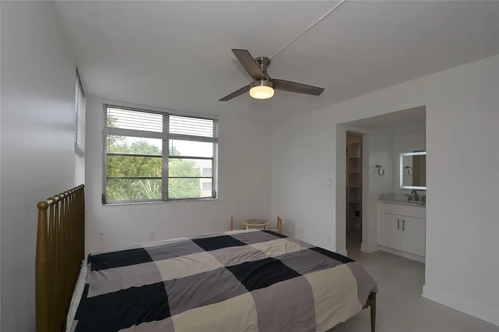 1831 Sabal Palm Drive Davie FL 33324