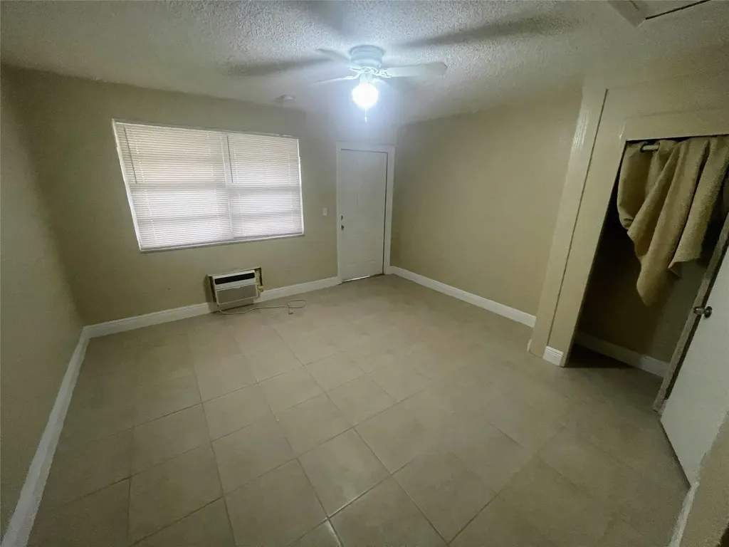 2800 W Sunrise Boulevard Fort Lauderdale FL 33311
