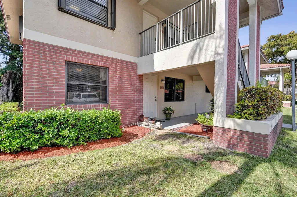 9629 NW 4th Street Coral Springs FL 33071
