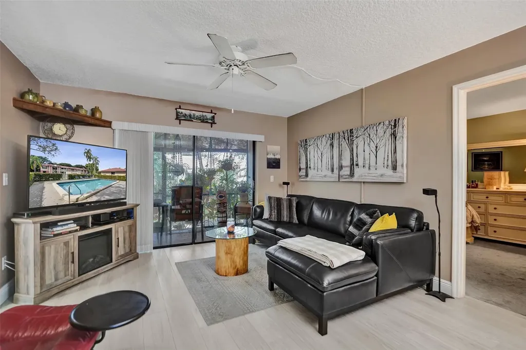 9629 NW 4th Street Coral Springs FL 33071