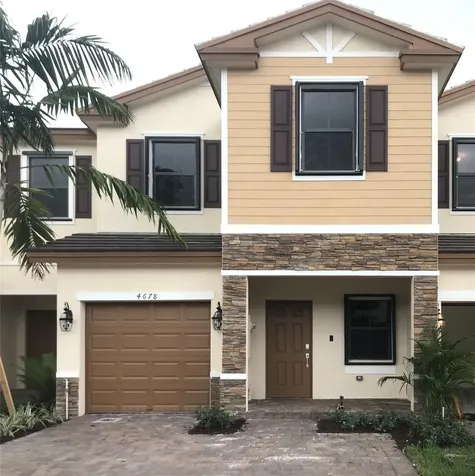 4678 Santa Cruz Way Davie FL 33314