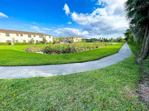 4678 Santa Cruz Way Davie FL 33314