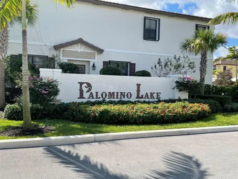 4678 Santa Cruz Way Davie FL 33314