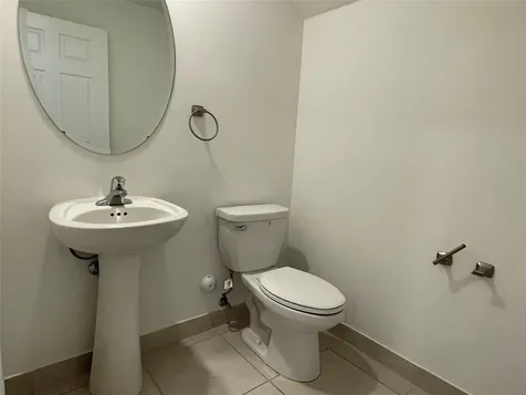 4678 Santa Cruz Way Davie FL 33314