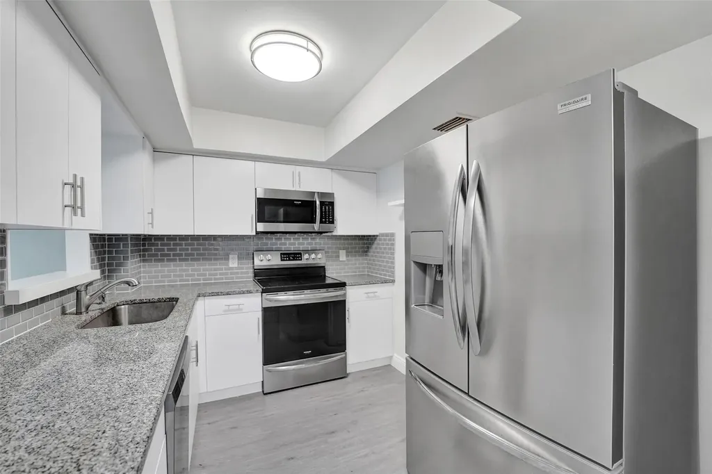 3800 N Hills Drive Hollywood FL 33021
