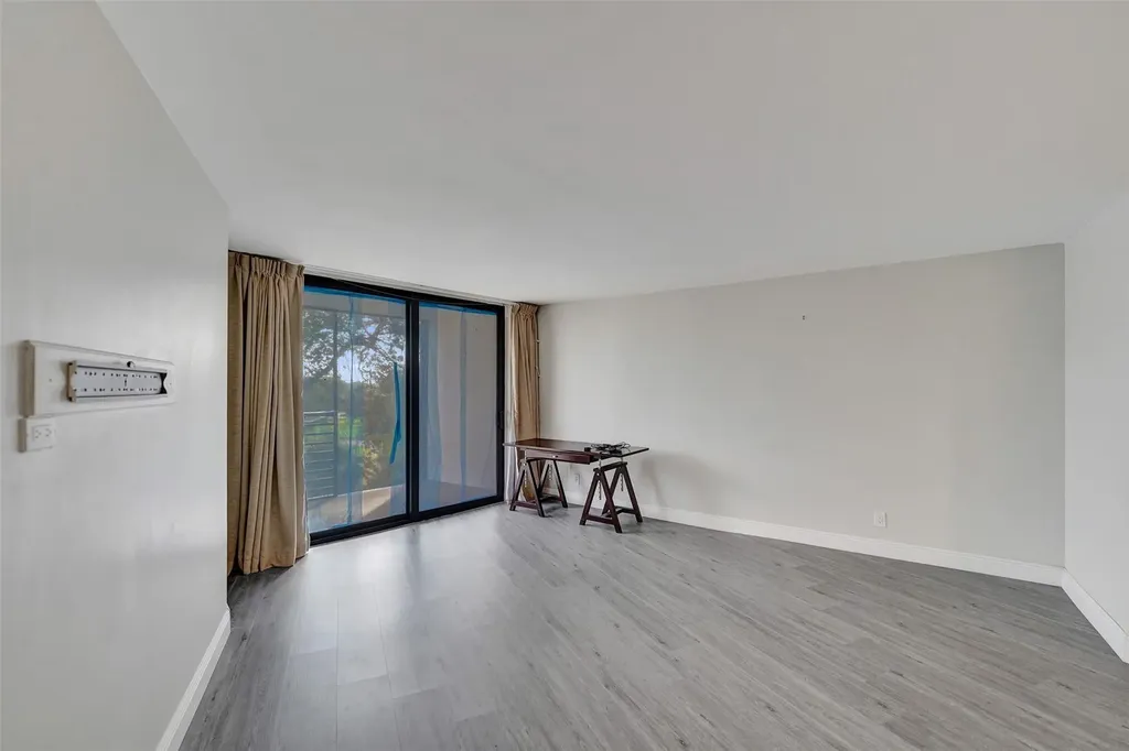3800 N Hills Drive Hollywood FL 33021