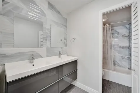 3800 N Hills Drive Hollywood FL 33021