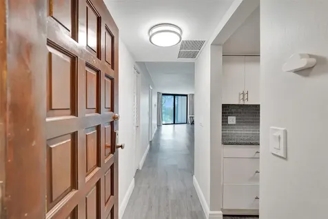 3800 N Hills Drive Hollywood FL 33021