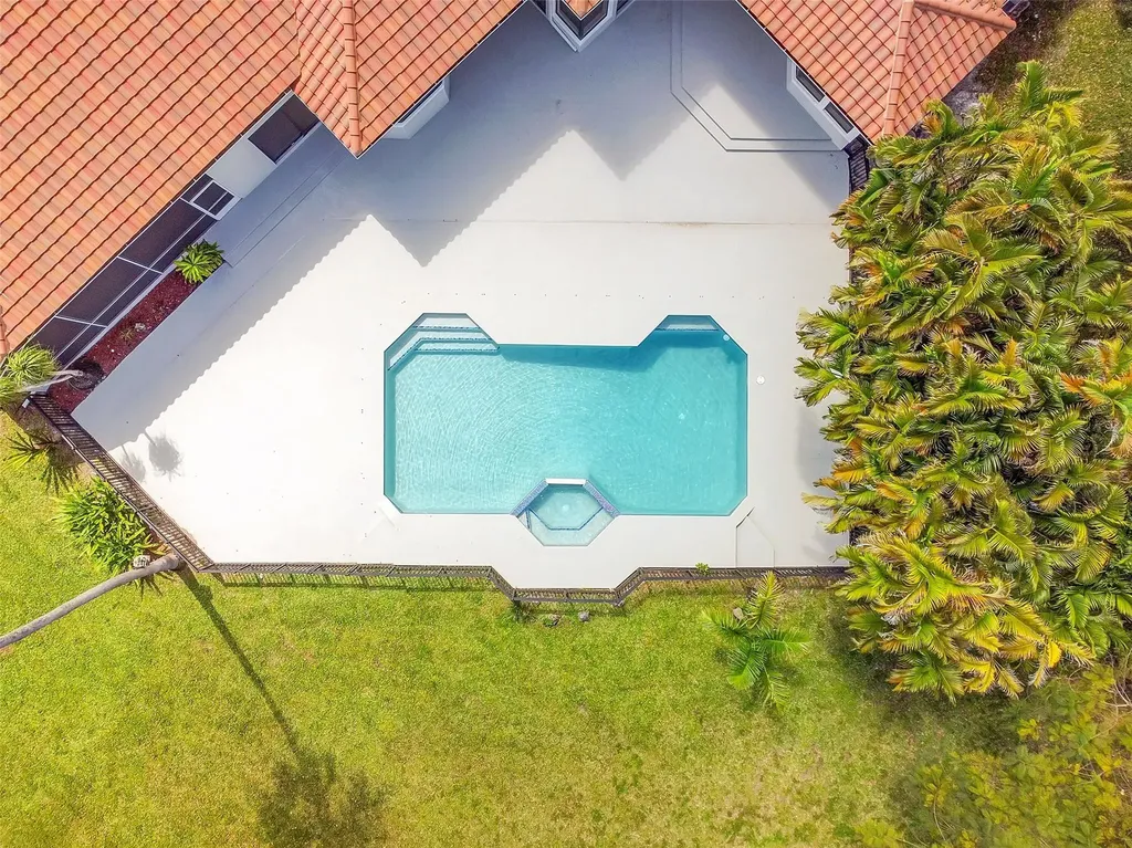 7685 NW 47th Drive Coral Springs FL 33067
