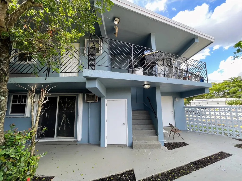 3760 SW 1st Street Fort Lauderdale FL 33312