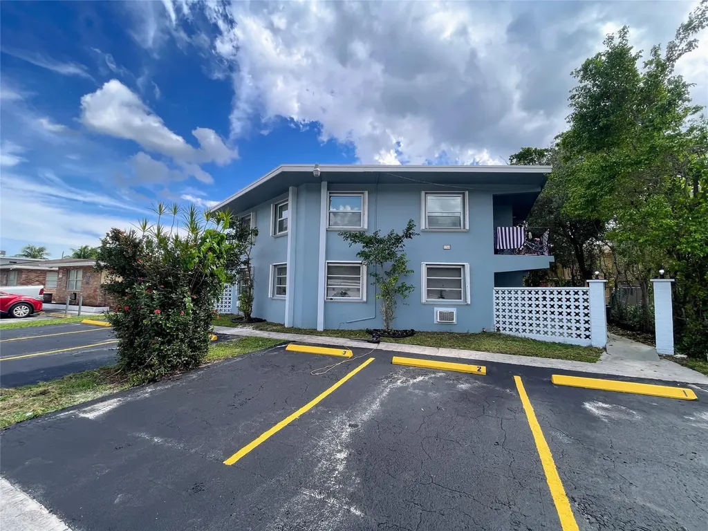 3760 SW 1st Street Fort Lauderdale FL 33312
