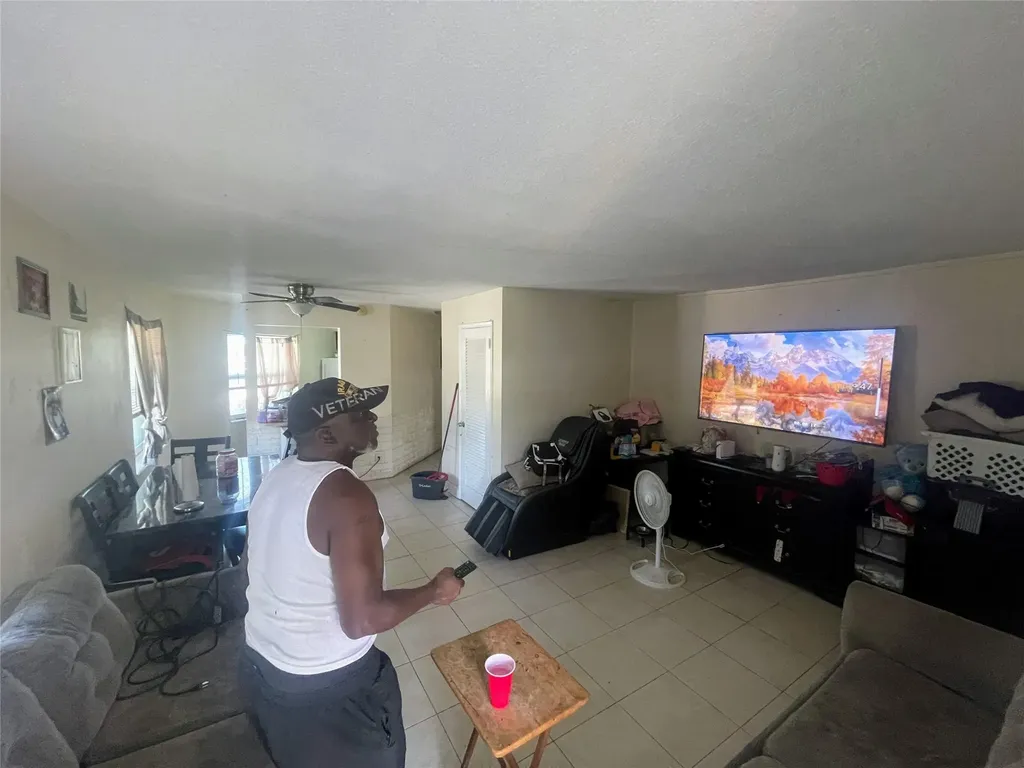 3760 SW 1st Street Fort Lauderdale FL 33312